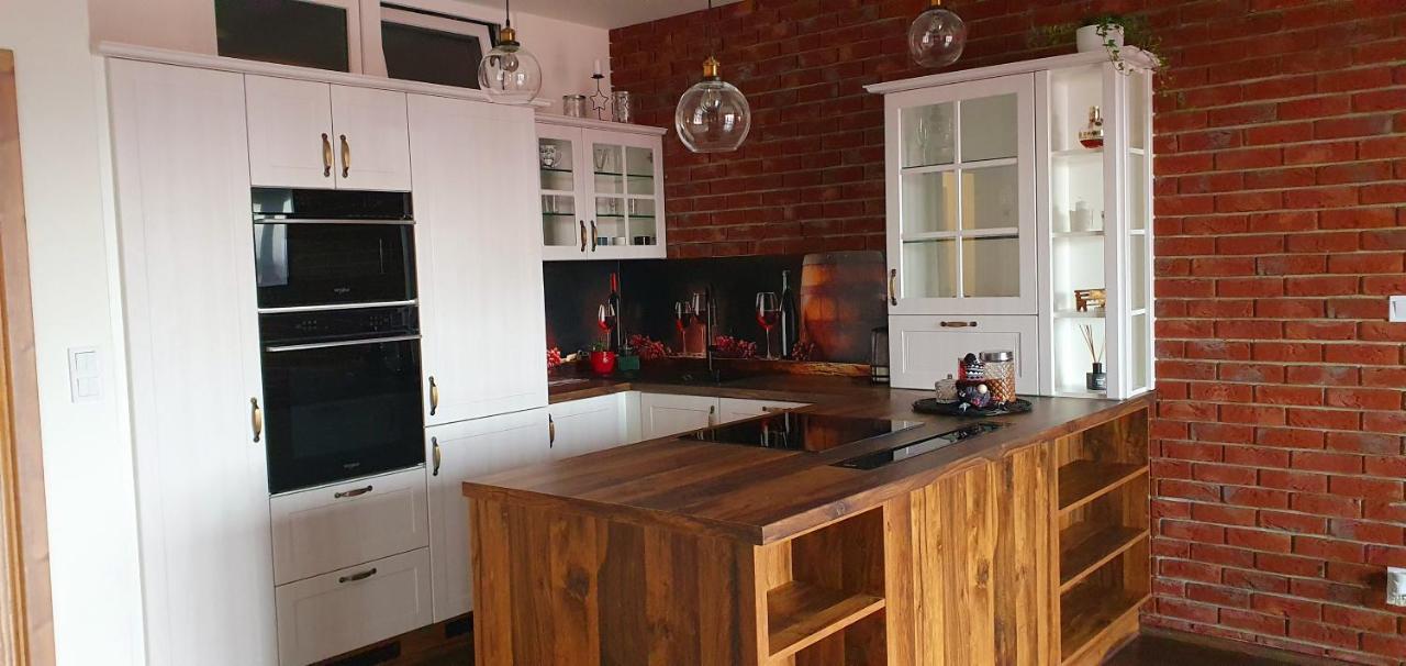 Apartman Jako Doma Olomouc Exteriör bild