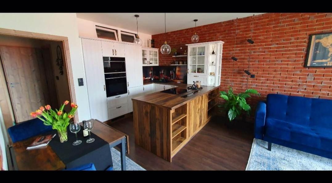 Apartman Jako Doma Olomouc Exteriör bild